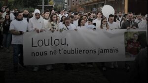 Environ 500 personnes rendent hommage à Owen Cerf