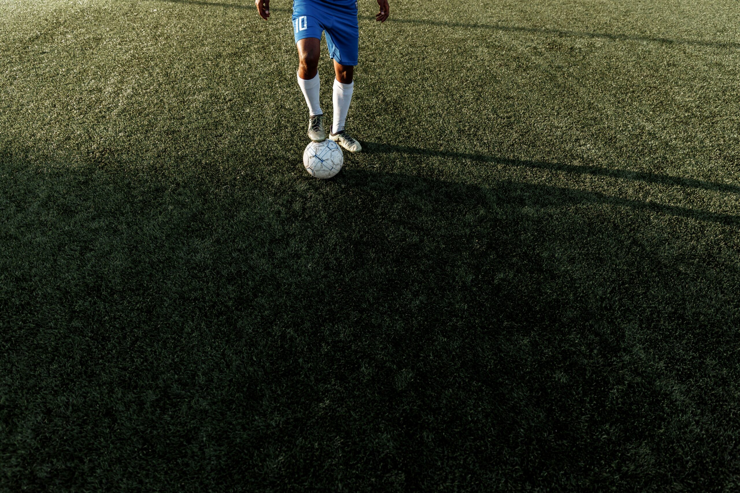 Après près de cinquante ans d’antenne, TF1 annonce la fin de « Téléfoot », émission historique du football