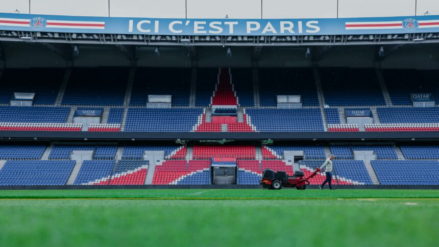 Illustration. Stade de football © TBD Traveller
