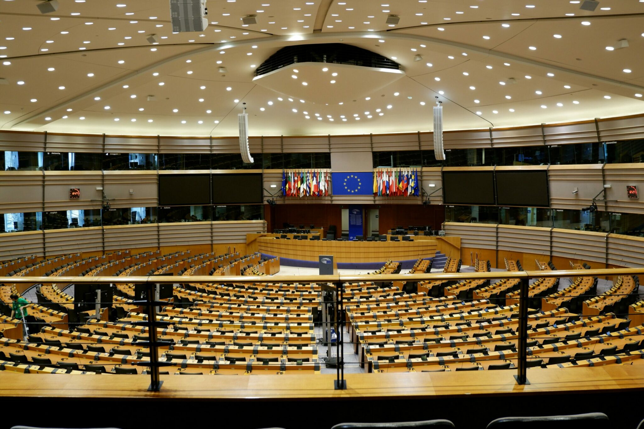 © Vue intérieure de l’hémicycle du Parlement européen, lieu central des débats. © Jonas Horsch/LUPXL