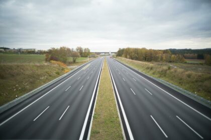 Illustration. Vue panoramique d'une autoroute. © Markus Spiske