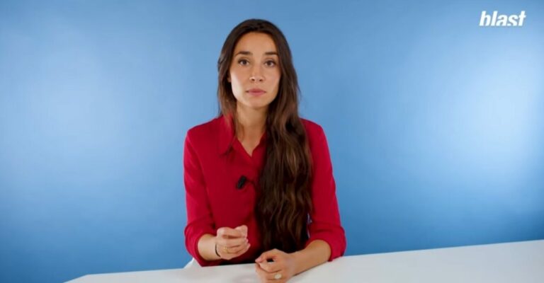 La journaliste Salomé Saqué © BLAST, LE SOUFFLE DE L'INFO / YT