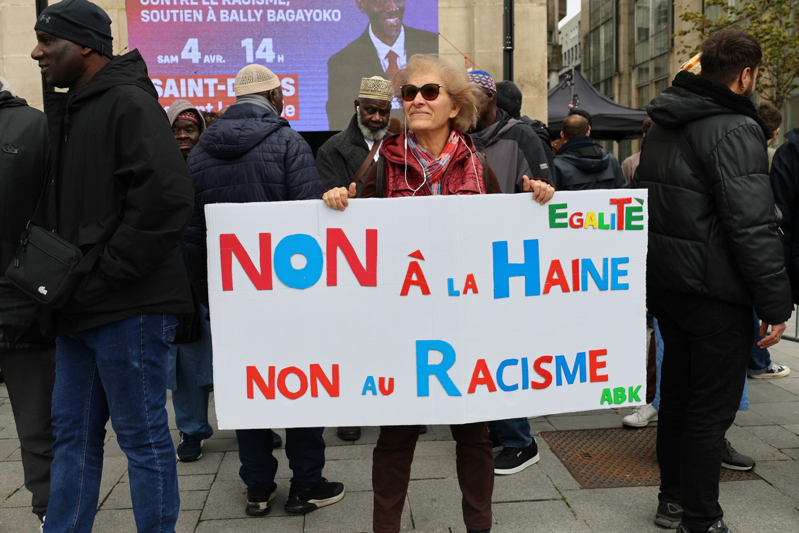 À Saint-Denis, plusieurs milliers de personnes rassemblées contre le racisme autour du maire Bally Bagayoko 9