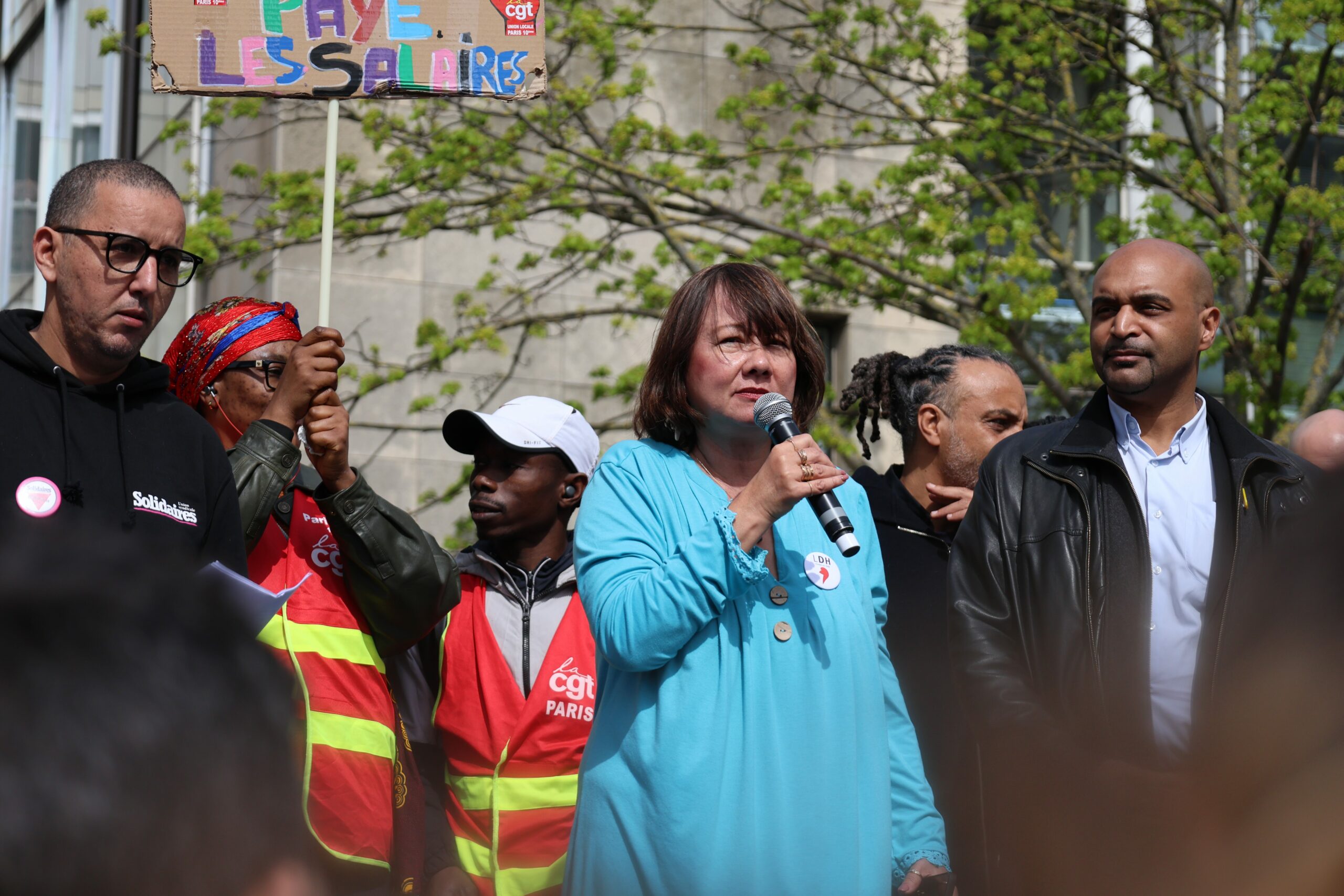 À Saint-Denis, plusieurs milliers de personnes rassemblées contre le racisme autour du maire Bally Bagayoko 17