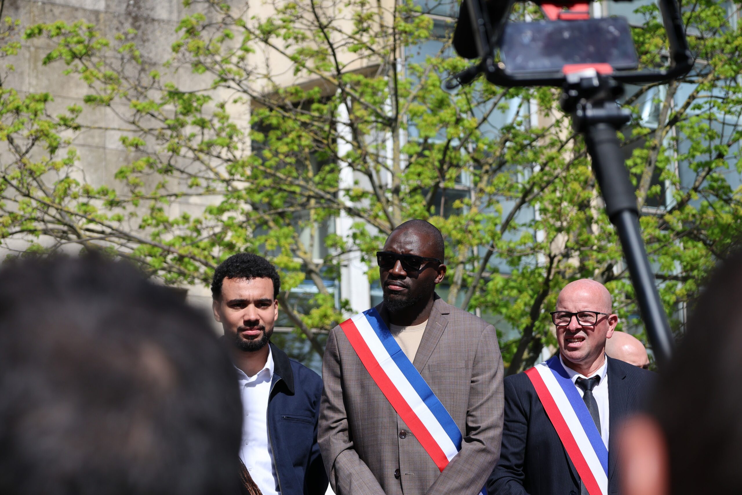 À Saint-Denis, plusieurs milliers de personnes rassemblées contre le racisme autour du maire Bally Bagayoko 15