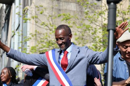 Bally Bagayoko, le 4 avril 2026 à Saint-Denis, lors du rassemblement contre le racisme © DECHIFFREUR/ DB