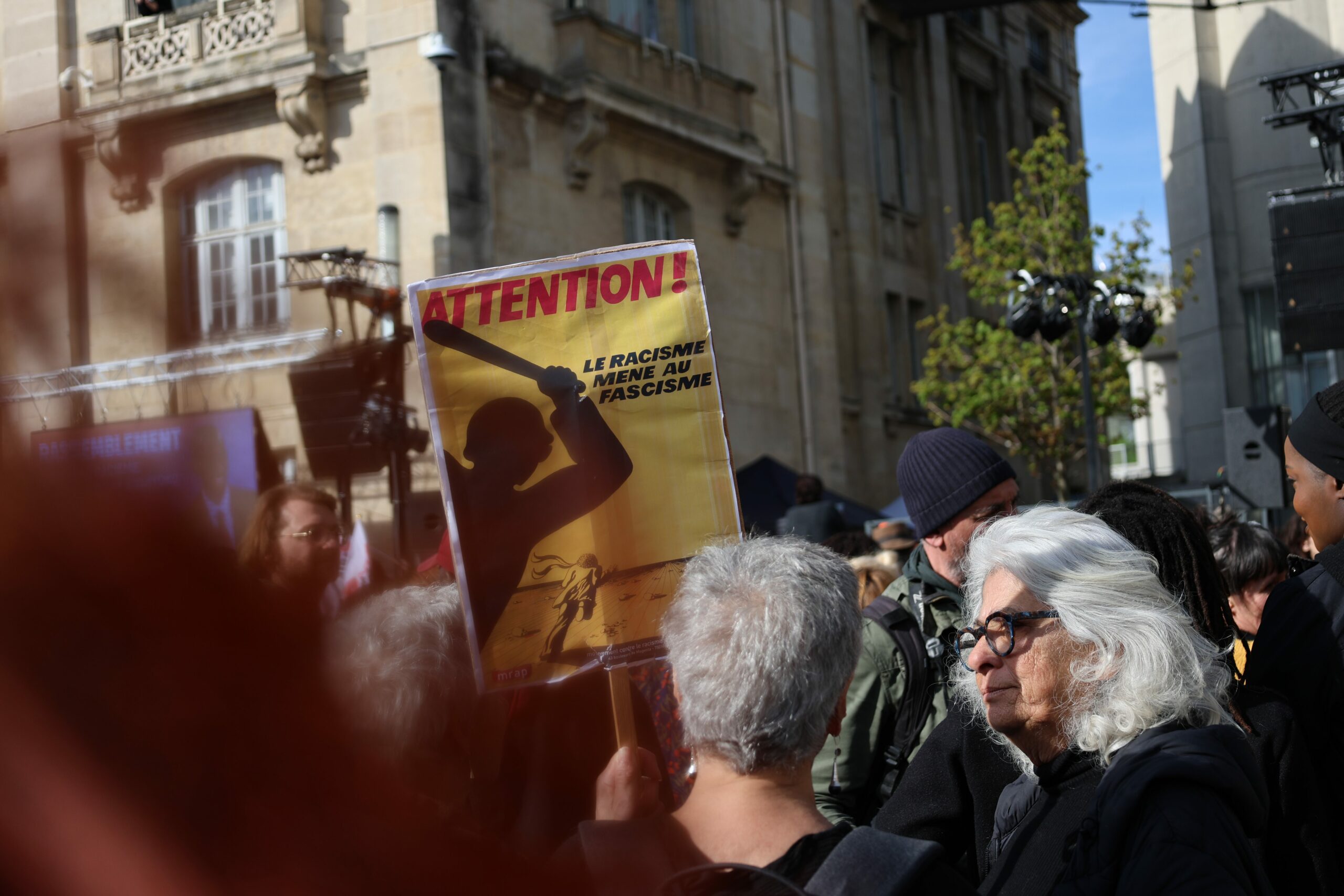 À Saint-Denis, plusieurs milliers de personnes rassemblées contre le racisme autour du maire Bally Bagayoko 5