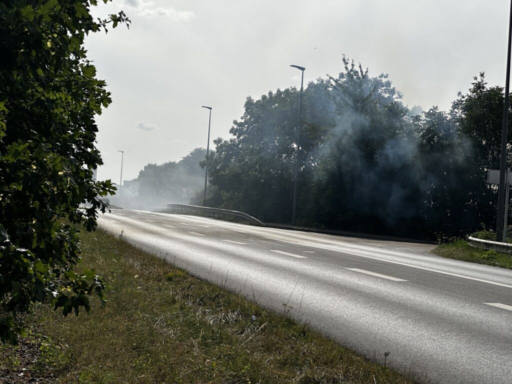 Oise : un feu de champs s’est déclaré près de Leroy Merlin à Beauvais 2 img 0437